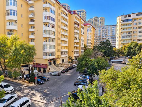 Satılır 3 otaqlı yeni tikili 130 m² — Bakı
