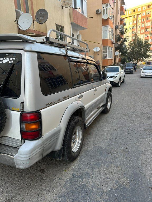 Mitsubishi Pajero, 2.4 L, 1995 il, 100 000 km 41-BE-702 — Avtomobillər, Bakı (5)