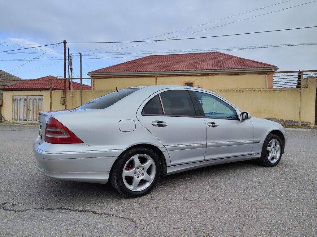 Mercedes C 240, 2.6 L, 2001 il, 410 128 km 77-NC-948 — Avtomobillər, Bakı (7)