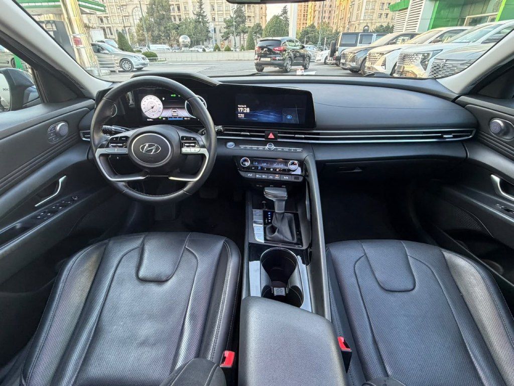 Hyundai Elantra, 1.6 L, 1.32 kWh, 2023 il, 40 000 km — Avtomobillər, Bakı (7)