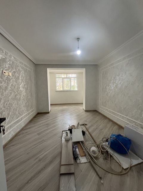 Satılır 3 otaqlı köhnə tikili 70 m² — Bakı