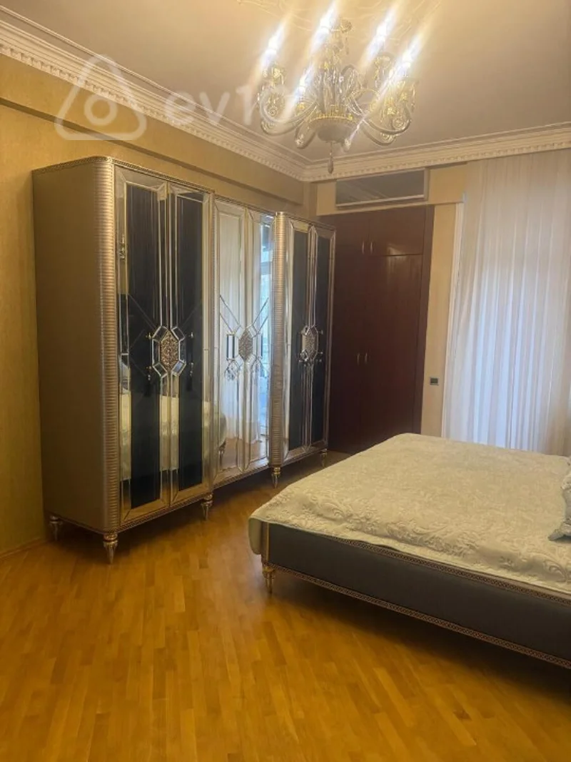 4 otaqlı mənzil, 200 m², Akademik Həsən Əliyev küçəsi — kirayə — Mənzil, Bakı (8)