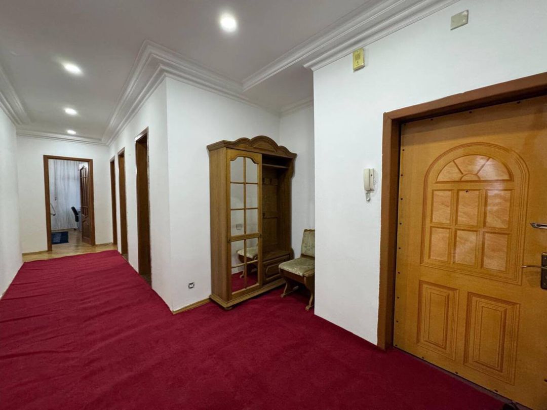 İcarəyə verilir 4 otaqlı yeni tikili 130 m² — Mənzil, Bakı (7)