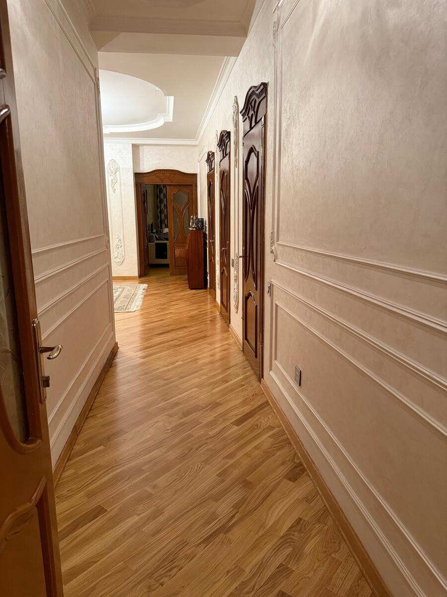 Satılır 4 otaqlı yeni tikili 203 m² — Mənzil, Bakı (12)