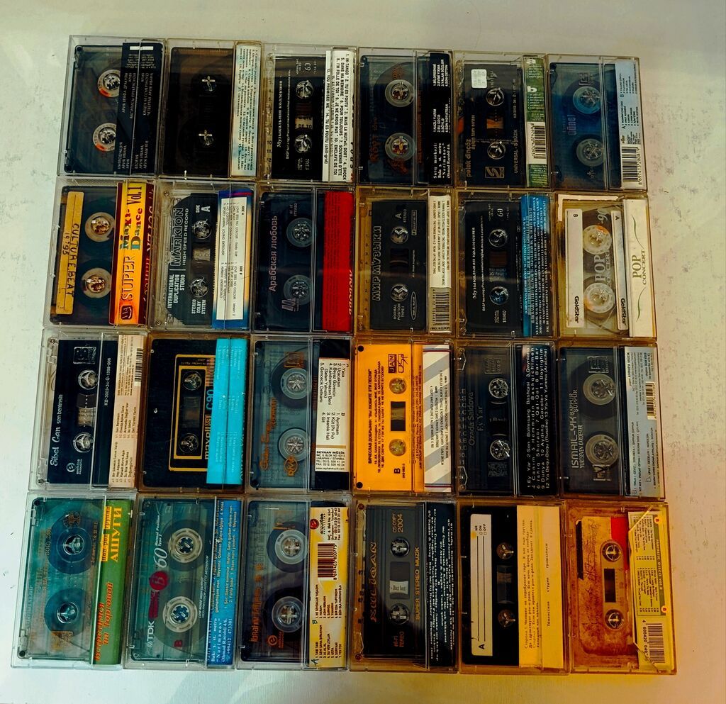 Kolleksionerlərin və Retro-Audio Həvəskarlarının nəzərinə 24 növ — Musiqi və filmləri, Bakı (2)
