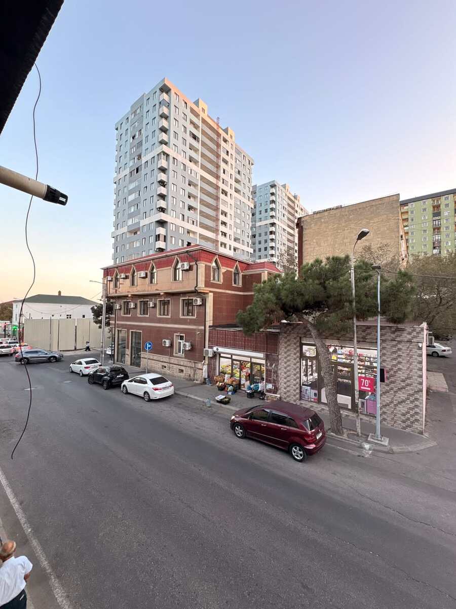Satılır 2 otaqlı köhnə tikili 65 m² — Mənzil, Bakı (8)