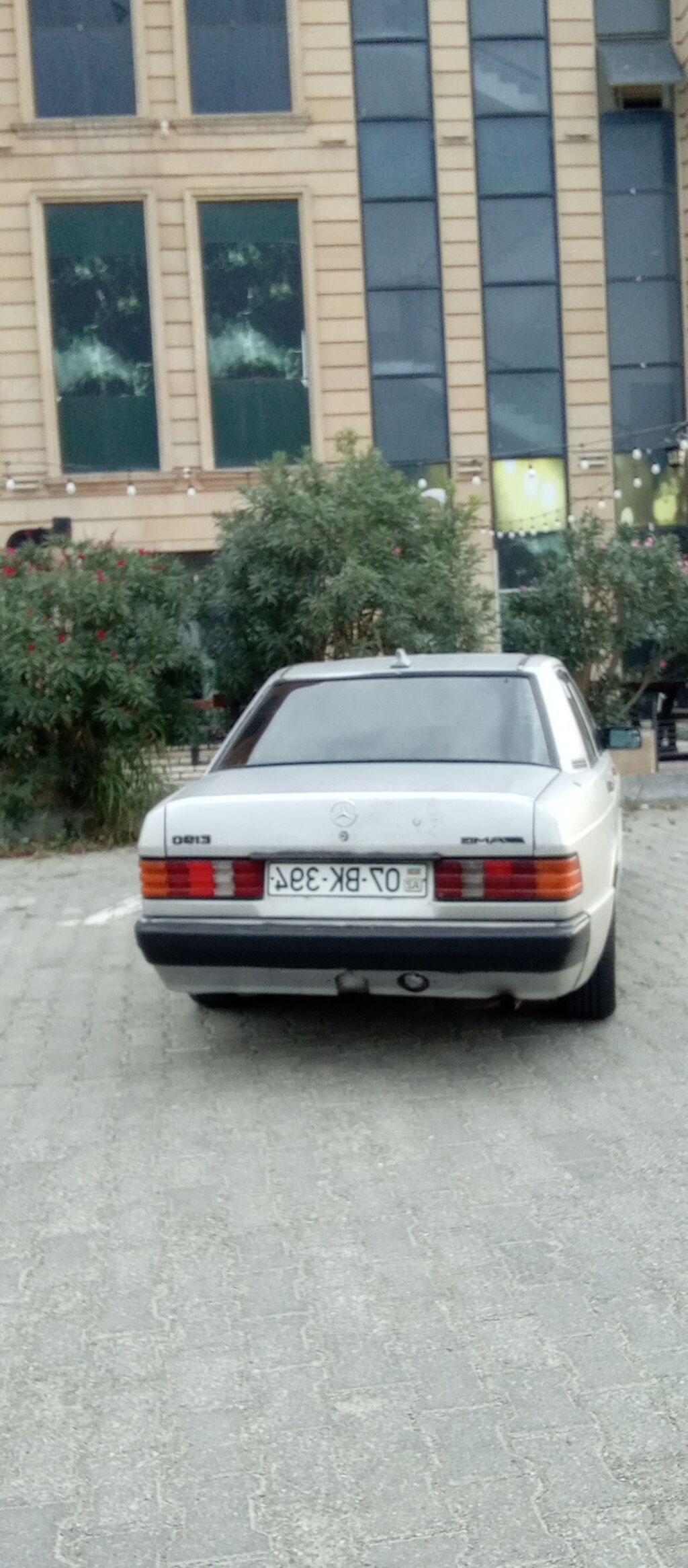 Mercedes-Benz 190 (W201) sedan - Kuzov: 4 qapılı sedan, gümüşü rəng — Avtomobillər, Masazır (5)