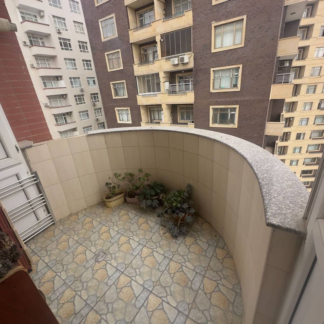 Satılır 3 otaqlı yeni tikili 151 m² — Mənzil, Bakı (2)