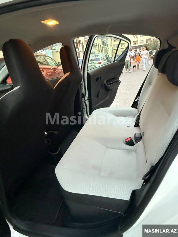 Toyota Aqua, 2018 il 77-VK-280 — Avtomobillər, Bakı (6)