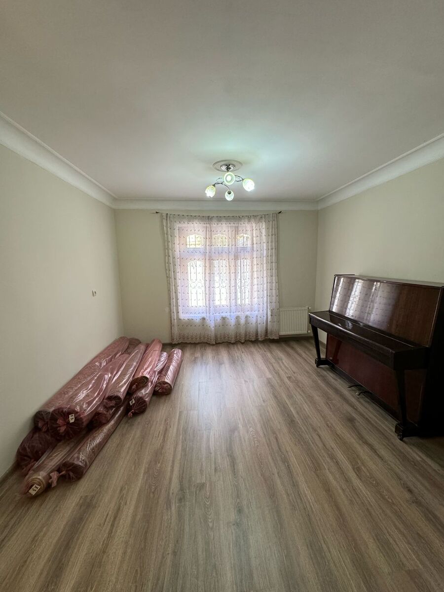 İcarəyə verilir 9 otaqlı həyət evi/bağ evi 300 m² — Ev, villa, Bakı (2)
