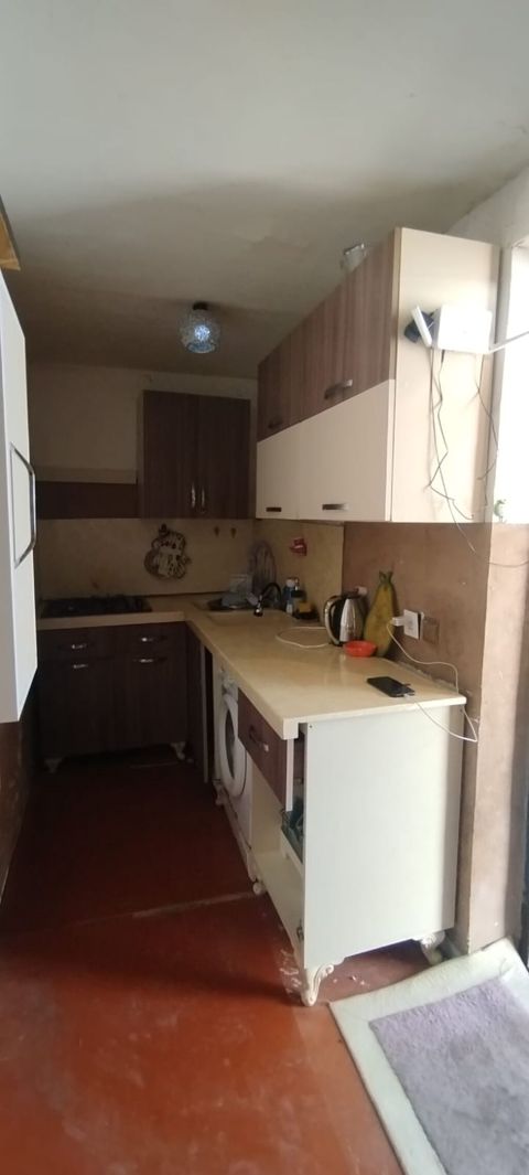 1.5 sotda 1 otaq əşyalı həyət evi .məktəbə 15 m məsafədə yola ve — Sumqayıt