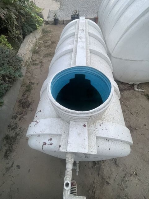 Plastik su çəni – üfüqi tip - Material: qalın divarlı plastik (daxili — Digah