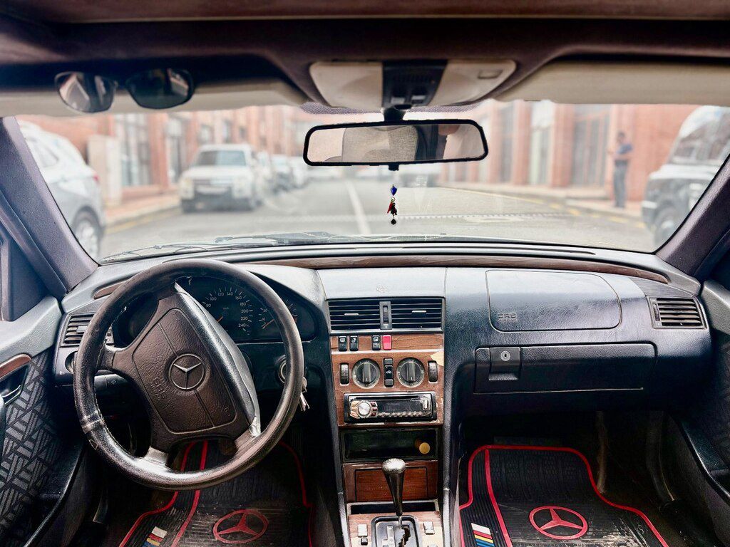 Mercedes C 220, 2.2 L, 1993 il, 245 330 km — Avtomobillər, Gəncə (4)
