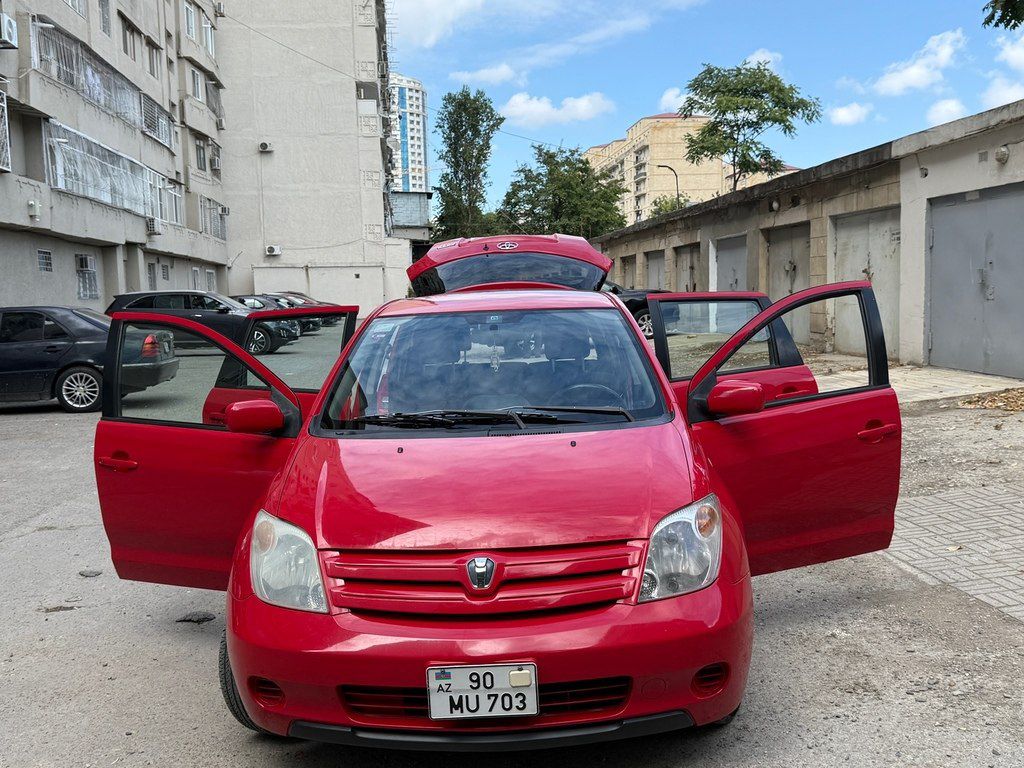 Toyota Ist, 1.3 L, 2002 il, 138 000 km — Avtomobillər, Bakı