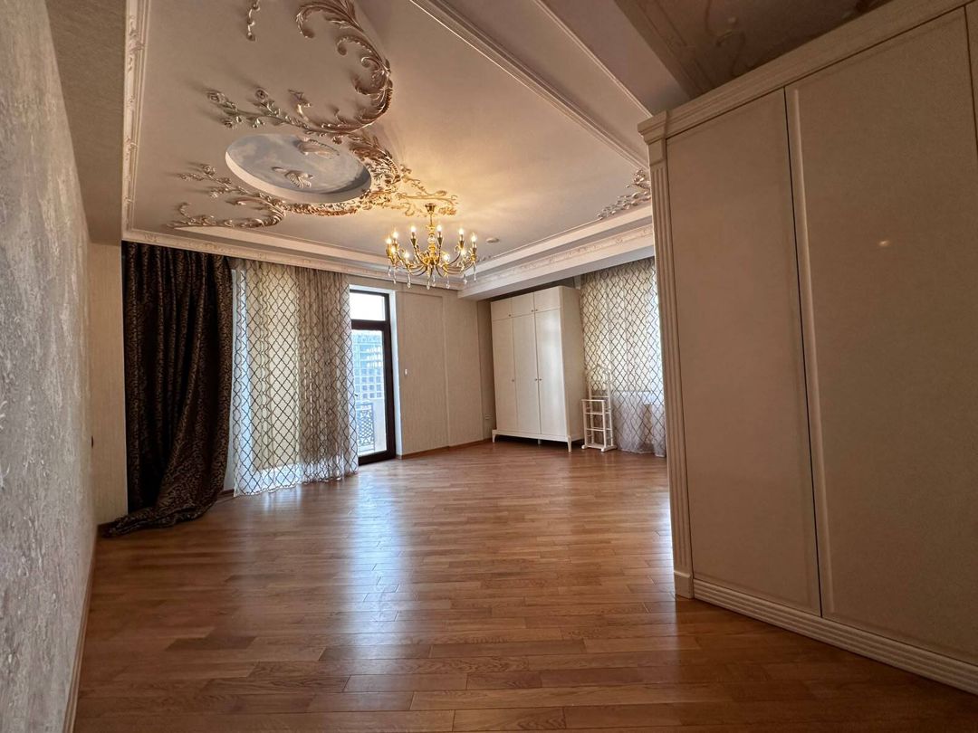 İcarəyə verilir 4 otaqlı yeni tikili 210 m² — Mənzil, Bakı (8)