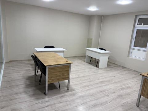 İcarəyə verilir 1 otaqlı ofis 30 m² — Bakı