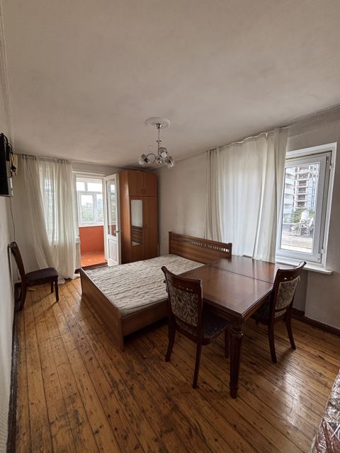 Satılır 1 otaqlı köhnə tikili 30 m² — Bakı