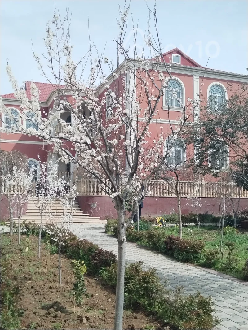 10 otaqlı həyət evi, 650 m², Bineqedi r-n Koroglu kuc.26 — Ev, bağ, kottec