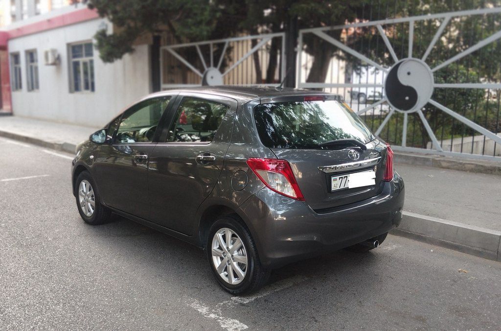 Toyota Yaris, 1.5 L, 2012 il, 350 000 km — Avtomobillər, Bakı (8)