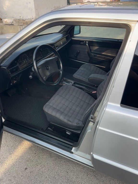 Mercedes 190, 2.0 L, 1991 il, 246 000 km — Avtomobillər, Bakı (4)