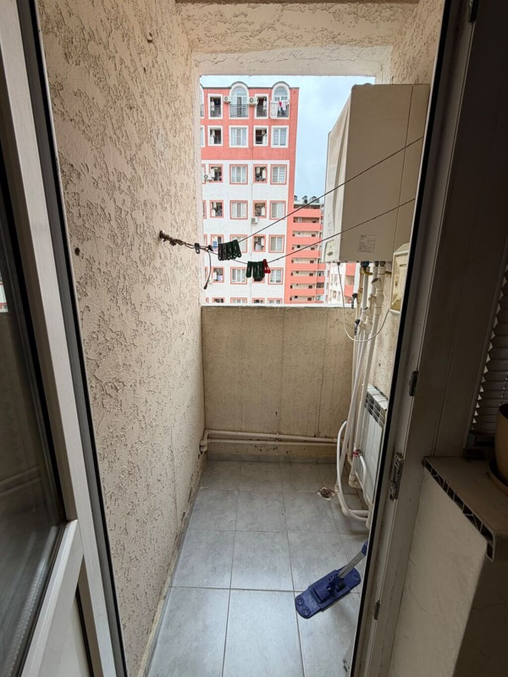 Salam Kristal Abşeron 2 Süret qatarının yanında. Mekteb,Bagca — Mənzil, Xırdalan (5)