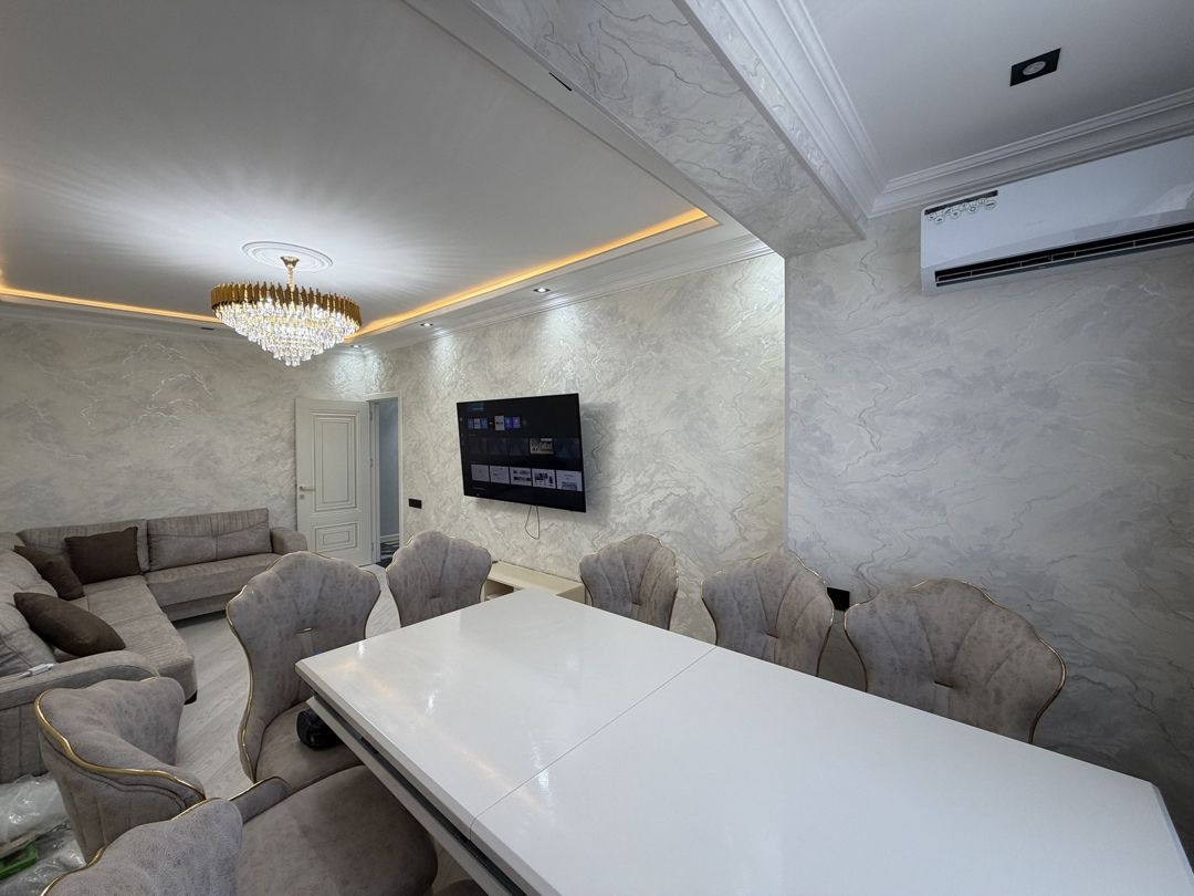 Satılır 4 otaqlı köhnə tikili 110 m² — Mənzil, Bakı