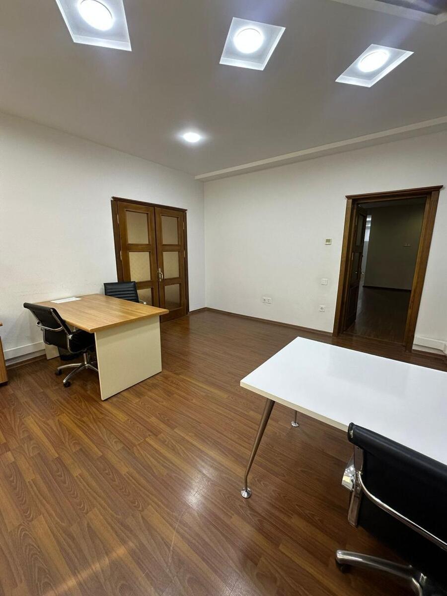Satılır obyekt 380 m² — Əmlak, Bakı (11)