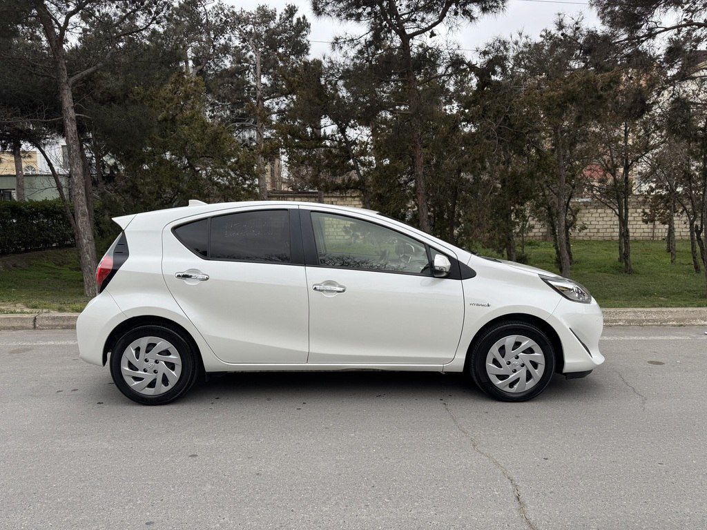 Toyota Aqua, 1.5 L, 0.87 kWh, 2019 il, 83 000 km 77-OM-601 — Avtomobillər, Bakı (7)