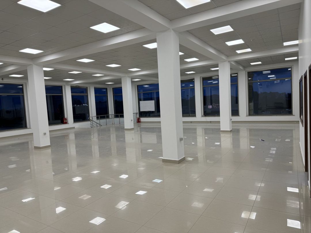 İcarəyə verilir obyekt 920 m² — Əmlak, Bakı (2)