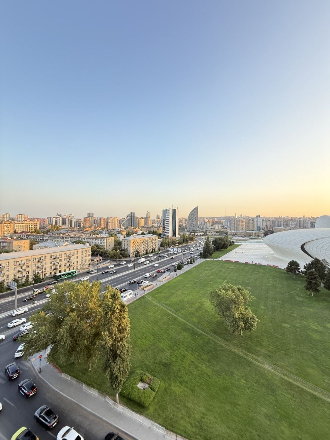 Satılır 4 otaqlı yeni tikili 176 m² — Mənzil, Bakı