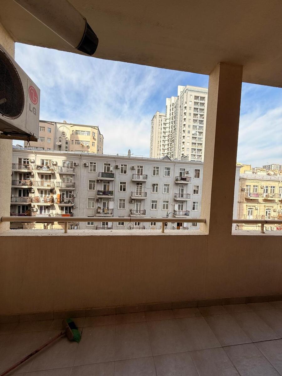 Satılır 4 otaqlı yeni tikili 175 m² — Mənzil, Bakı (6)