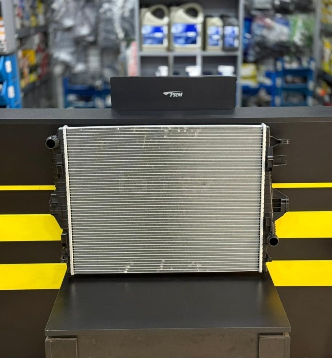 Su radiatoru Porsche Cayenne 2011-2018 — Bakı