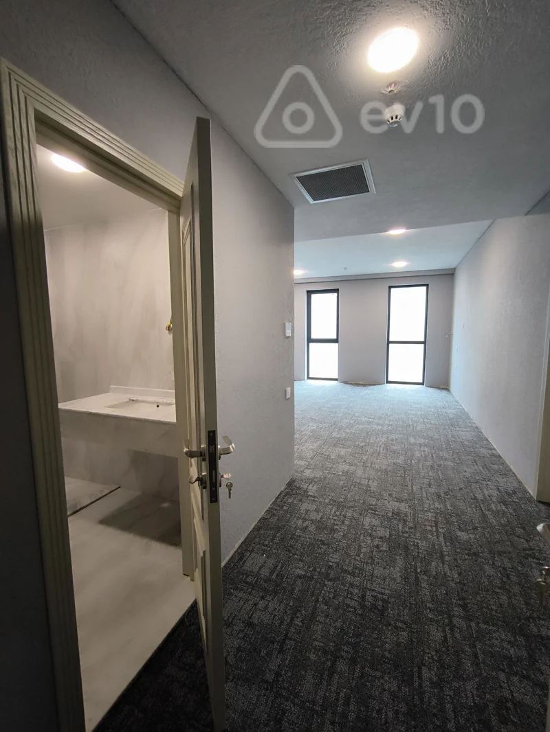 Ofis, 41 m², Xəqani Rüstəmov küçəsi — kirayə — Ofis, Bakı (10)