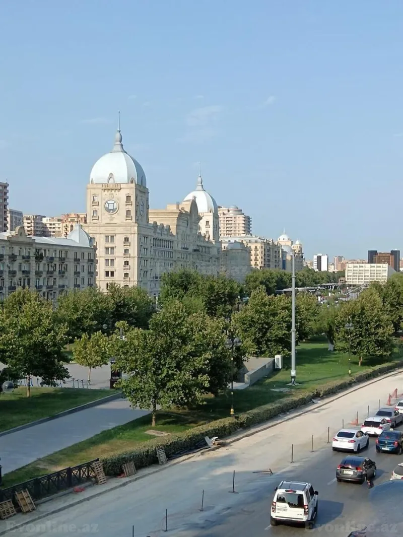 Kirayə verilir 3 otaqlı Mənzil Köhnə tikili 70 m² Bakı, Yasamal r — Mənzil, Bakı