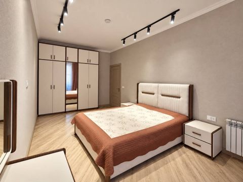 Satılır 2 otaqlı yeni tikili 78 m² — Bakı