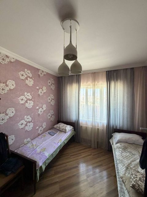 Satılır 2 otaqlı köhnə tikili 62 m² — Salman