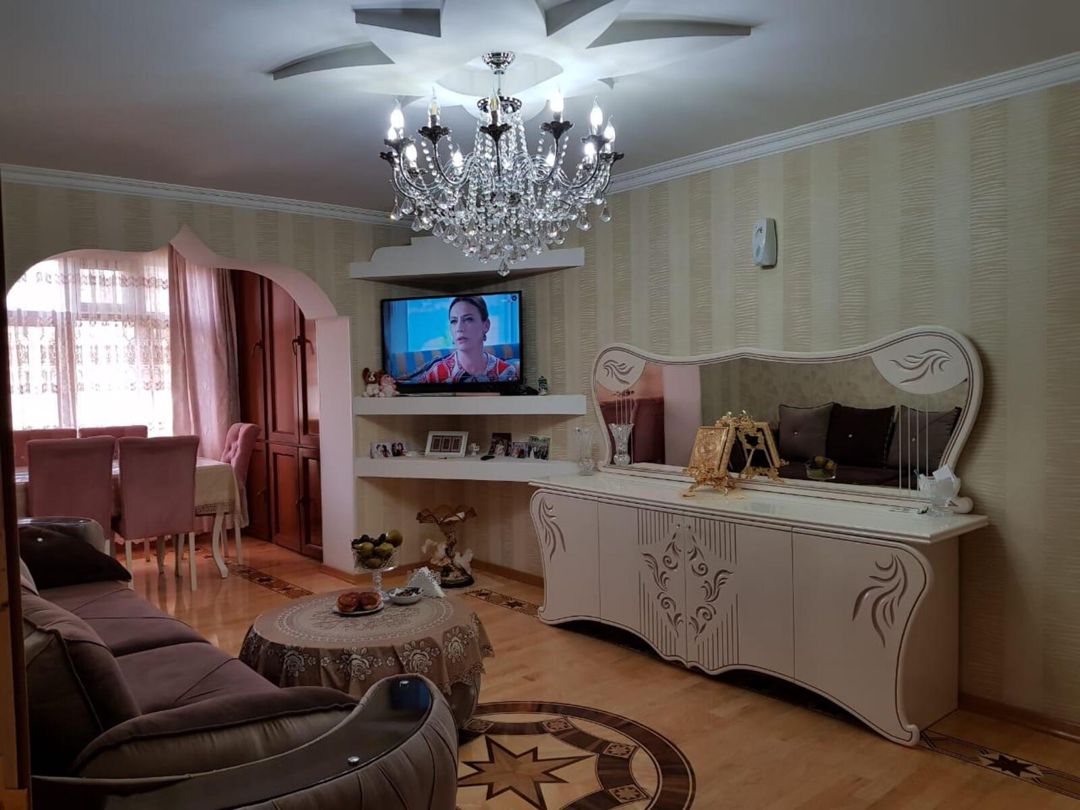 Satılır 3 otaqlı köhnə tikili 85 m² — Mənzil, Bakı (2)