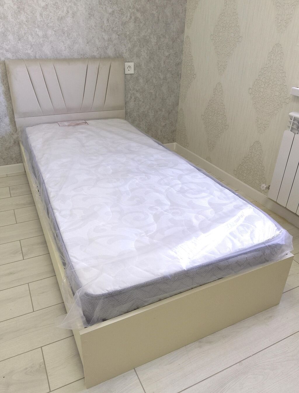 Tək nəfərlik çarpayı – sadə və funksional dizayn - Ölçü: təxminən — Yataqlar, Bakı (3)