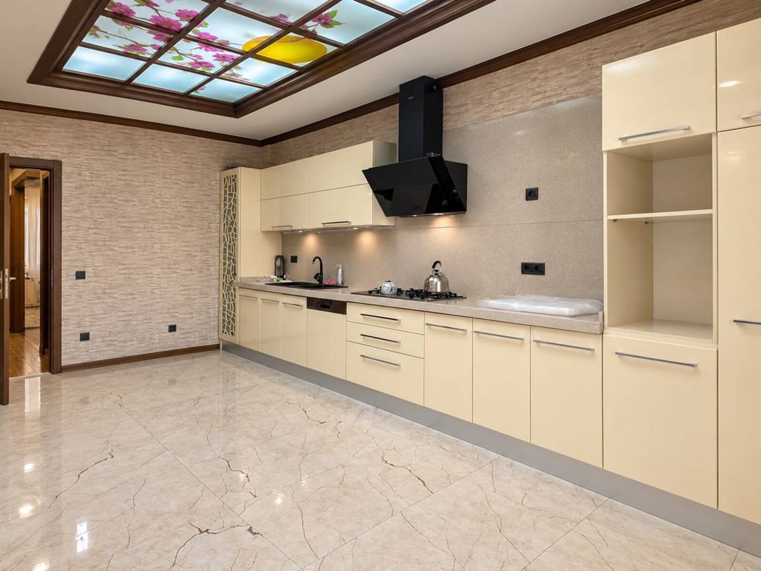 Satılır 5 otaqlı yeni tikili 305 m² — Mənzil, Bakı (8)