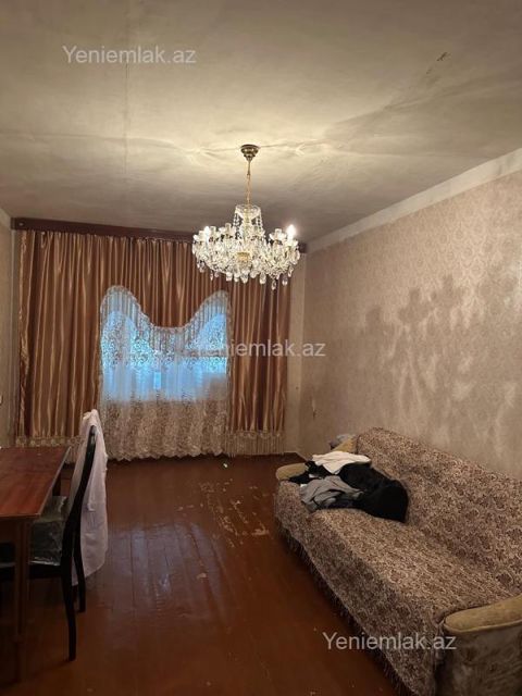 Satılır 3 otaqlı Bina evi menzil (Köhnə tikili), 75 m², 9-cu mikrorayon — Sumqayıt