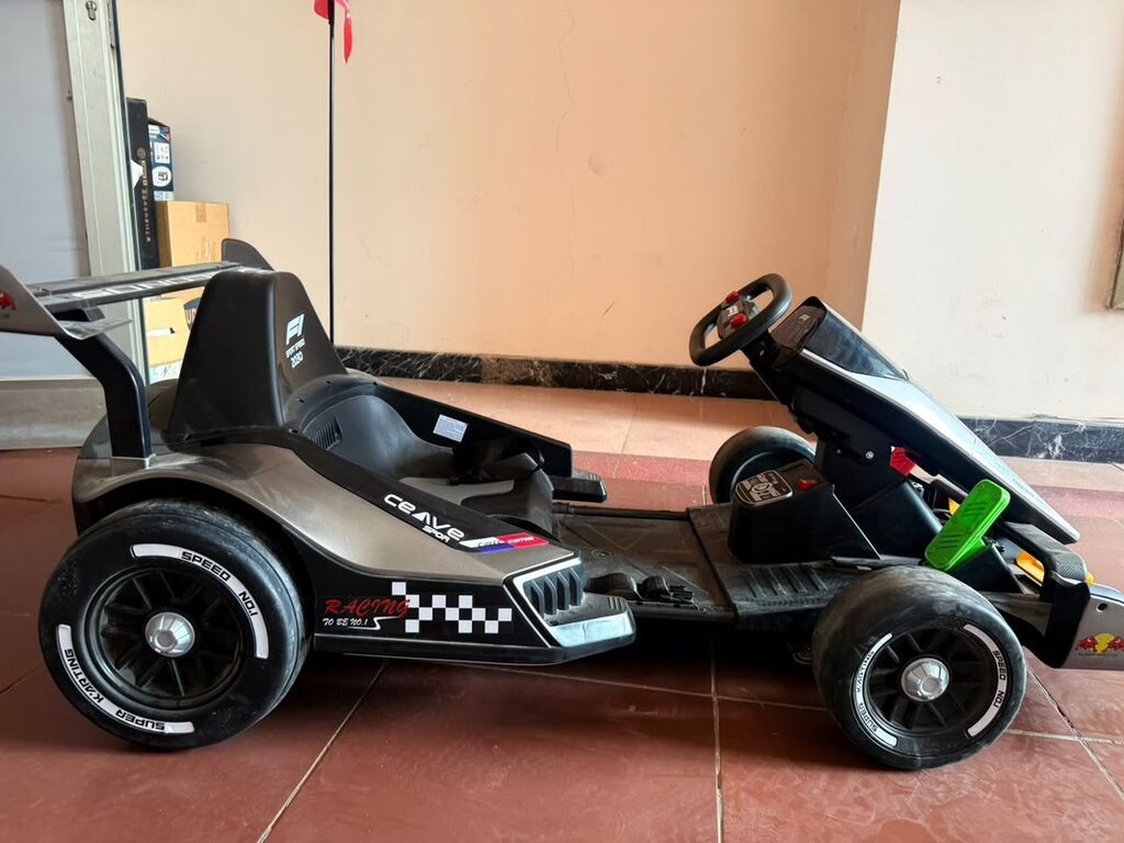 Uşaq elektrik go-kartı – “F1 Sport Speed 2030” dizaynı - Real yarış — Uşaq avtomobilləri, Bakı (6)