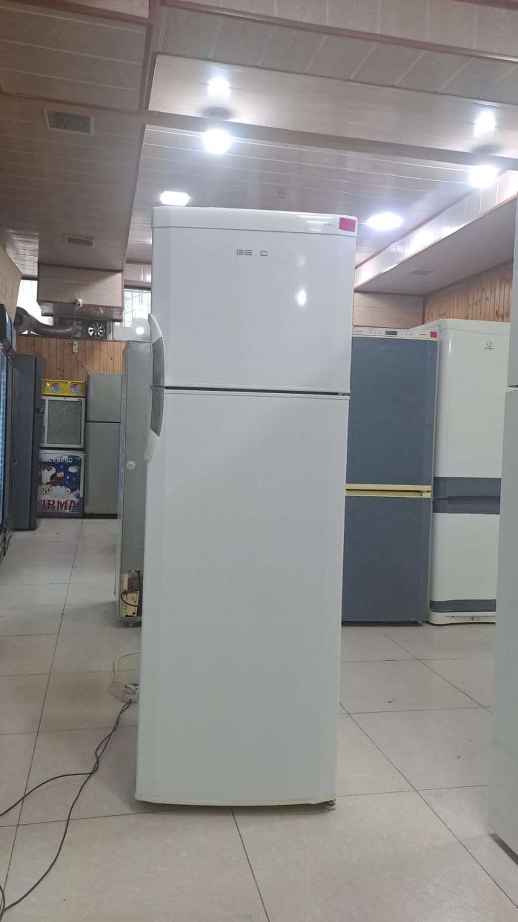 Beko iki qapılı soyuducu - Üst hissədə dondurucu, alt hissədə əsas — Soyuducular, Digah