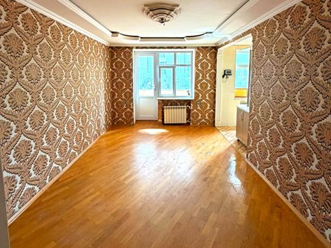 Satılır 3 otaqlı köhnə tikili 65 m² — Bakı