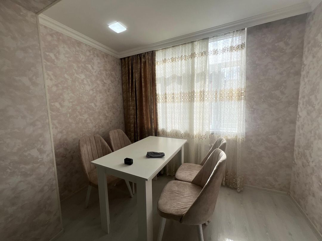 Satılır 2 otaqlı köhnə tikili 55 m² — Mənzil, Bakı (7)
