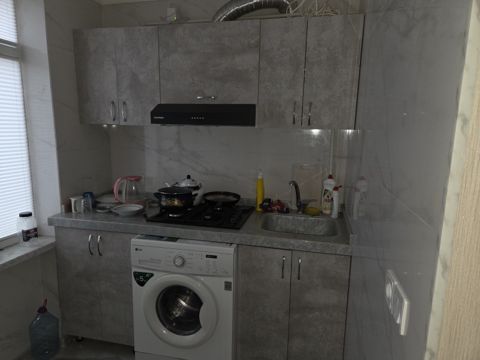 İcarəyə verilir 3 otaqlı köhnə tikili 120 m² — Bakı