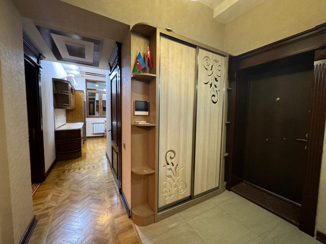 İcarəyə verilir 3 otaqlı köhnə tikili 87 m² — Mənzil, Bakı (8)