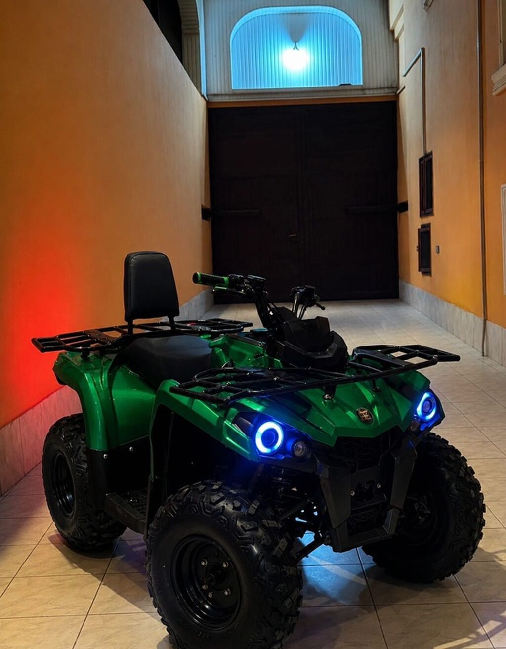 ATV/kvadrosikl – yaşıl rəng, güclü off-road təkərlər və iki rəfli — Kvadrosikllər və baqqilər, Oğuz (6)