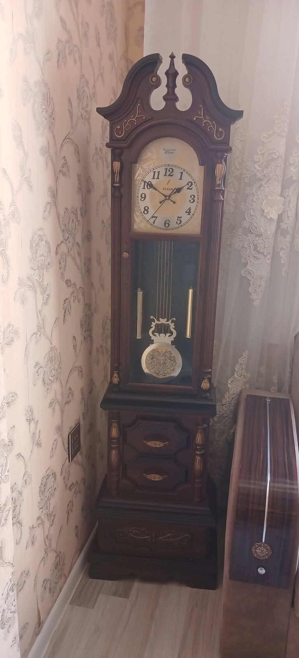 Yerüstü saatlar, Mayatnik — Saatlar, saat cihazları, Bakı