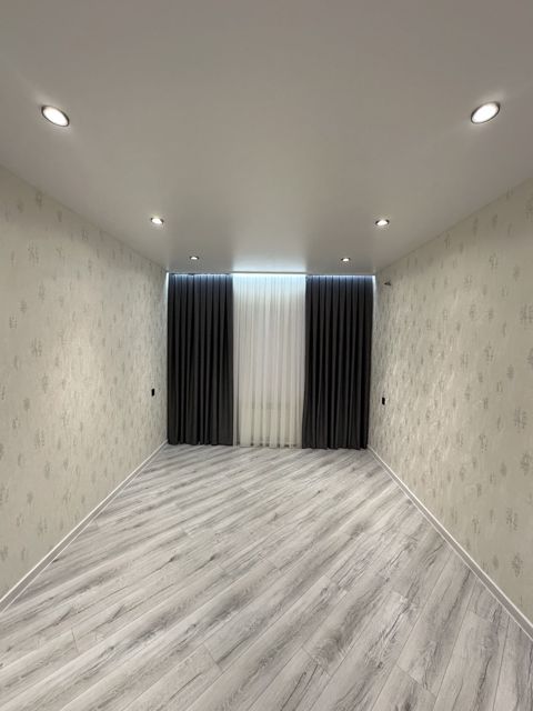 Satılır 5 otaqlı köhnə tikili 120 m² — Bakı