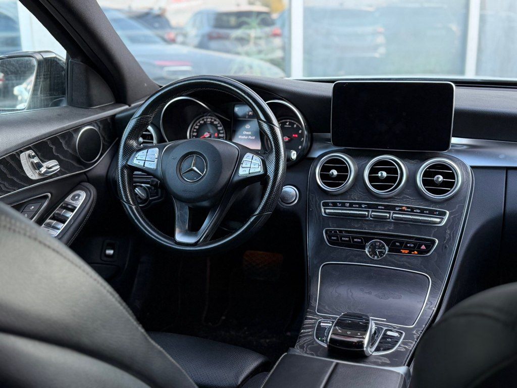 Mercedes C 300, 2.0 L, 2016 il, 205 000 km — Avtomobillər, Bakı (12)